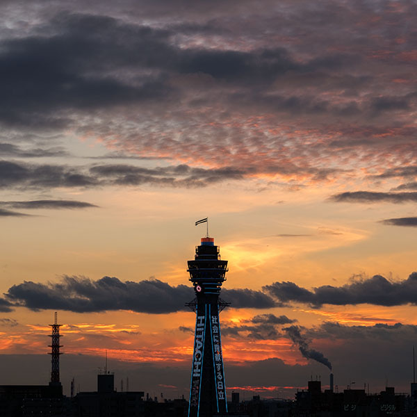 通天閣を含む夕景